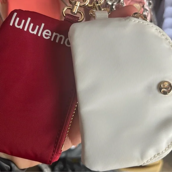 Lululemon athletica key chain Dual Pouch Wristlet bag gym fitness viral magenta - Picture 2 of 2